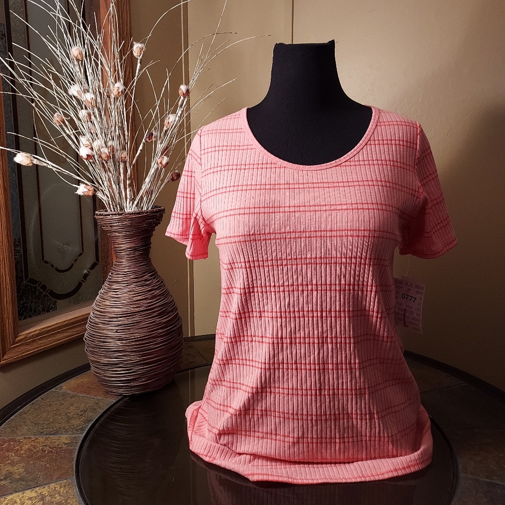 LuLaRoe Classic shirt - Women's Large